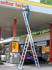 industrial timber ladders,steps,aluminium towers,trestles,stagings,hop ups,pole ladders,industrial,trade,diy,aluminium ladders,fibreglass ladders,steps,roof ladders,aluminium steps,combination ladders,mobile safety steps,additional products